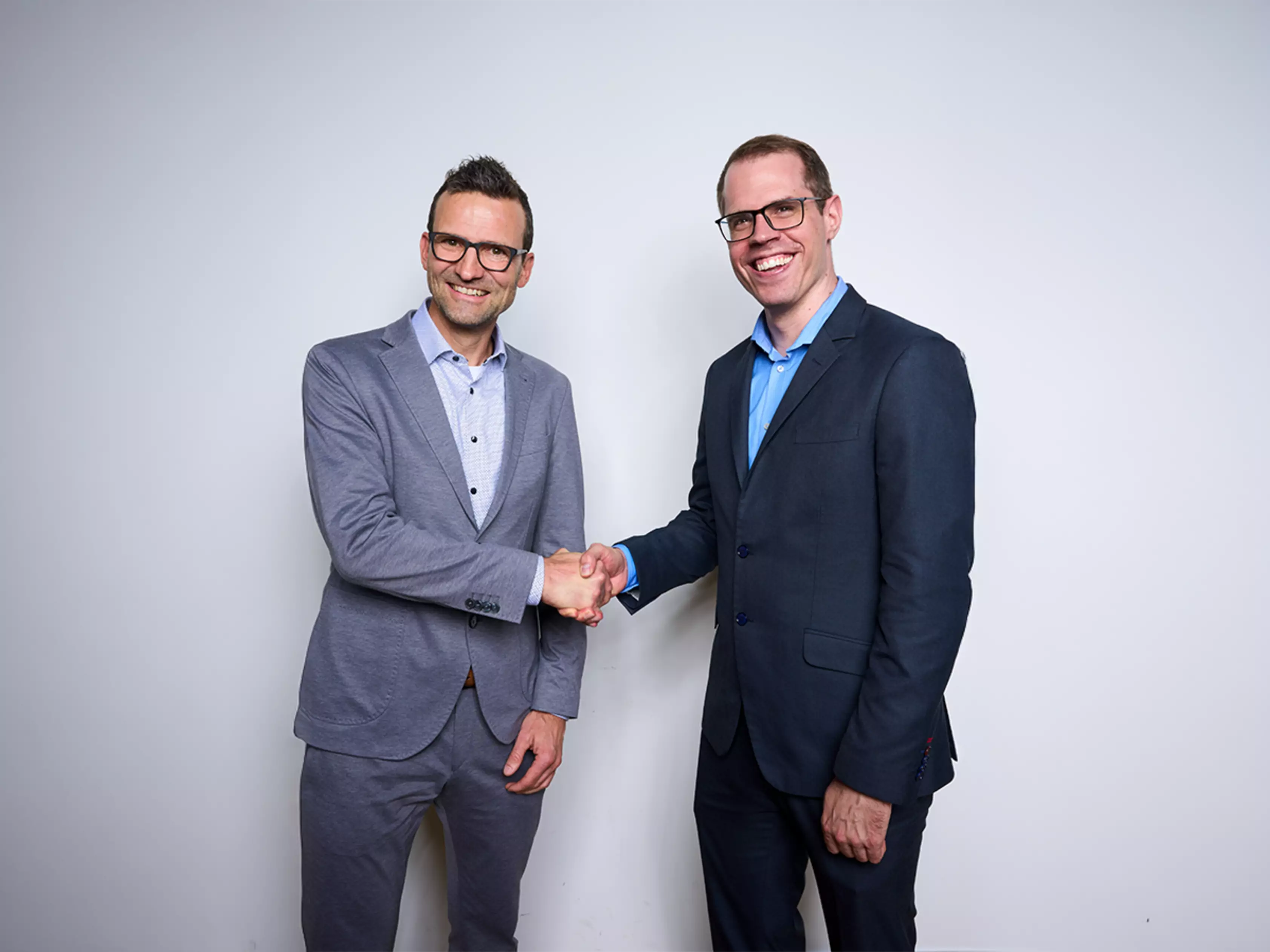 Thomas Knüsel (left), CEO of Cyberlink Ltd, and Manuel Schweizer, CEO of cloudscale.ch Ltd.